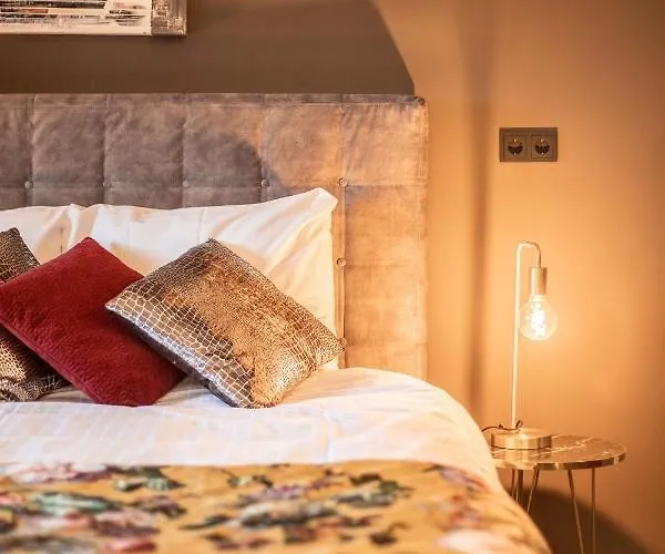 Heuvelsuites * Oosterhout (North Brabant)